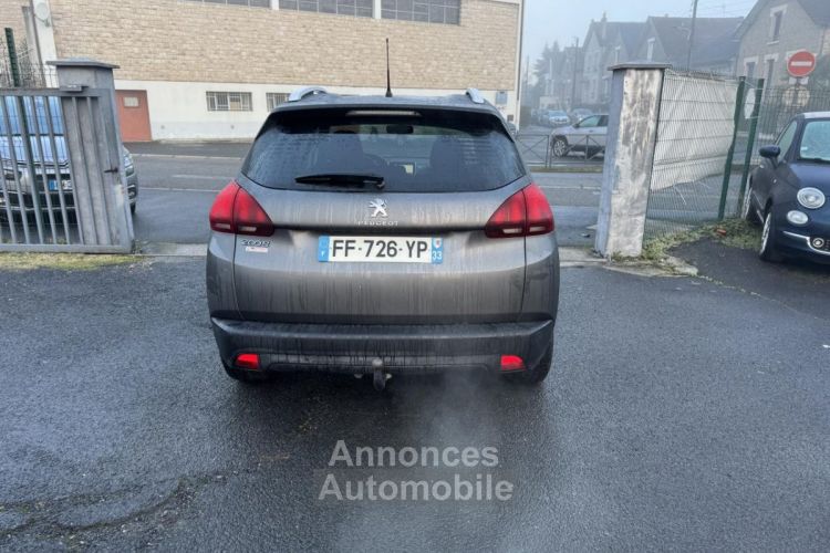 Peugeot 2008 1.6 BlueHDi - 100 Style Gps + Attelage + Radar AR - <small></small> 9.490 € <small>TTC</small> - #4