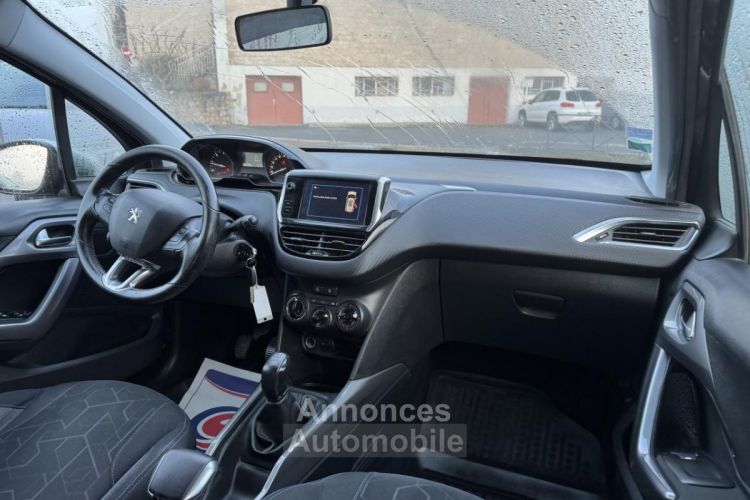 Peugeot 2008 1.6 BlueHDi - 100 Style Gps + Attelage + Radar AR - <small></small> 9.490 € <small>TTC</small> - #15