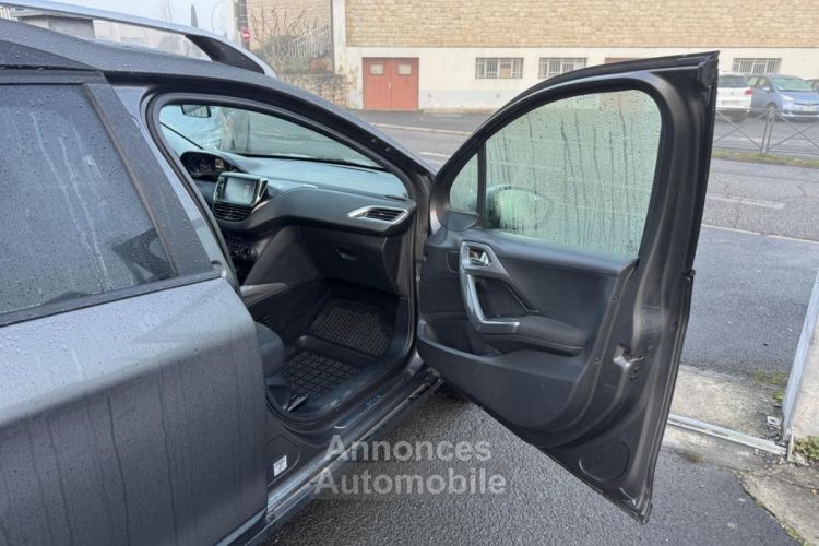 Peugeot 2008 1.6 BlueHDi - 100 Style Gps + Attelage + Radar AR - <small></small> 9.490 € <small>TTC</small> - #16