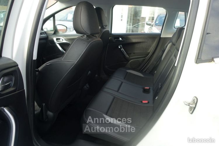 Peugeot 2008 1.6 BLUEHDI 100CH ALLURE - <small></small> 6.990 € <small>TTC</small> - #15