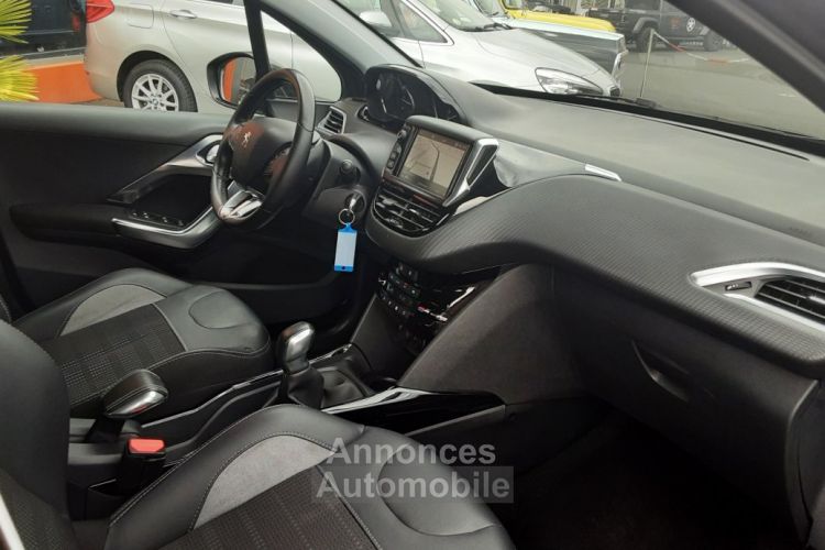 Peugeot 2008 1.6 BlueHDi 100ch BVM5 ALLURE + Camera - <small></small> 14.490 € <small>TTC</small> - #25