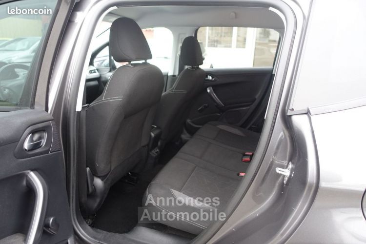 Peugeot 2008 1.6 BLUEHDI 100CH STYLE - <small></small> 8.990 € <small>TTC</small> - #14