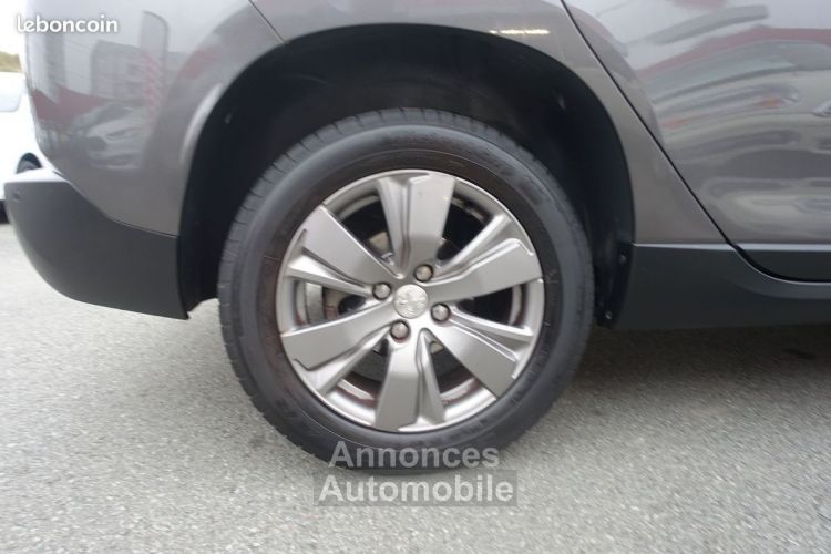 Peugeot 2008 1.6 BLUEHDI 100CH STYLE - <small></small> 8.990 € <small>TTC</small> - #17