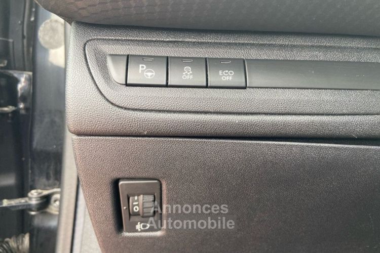 Peugeot 2008 1.6 BLUEHDI 115 ALLURE Toit Pano Park Assist - <small></small> 10.980 € <small>TTC</small> - #14