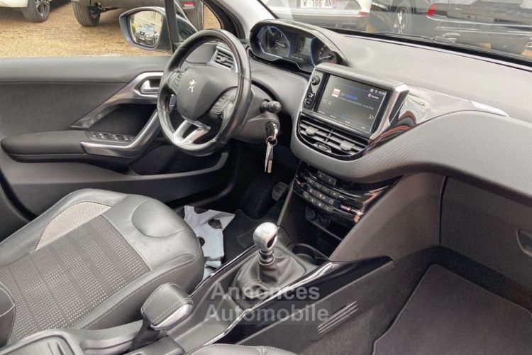 Peugeot 2008 1.6 BLUEHDI 115 ALLURE Toit Pano Park Assist - <small></small> 10.980 € <small>TTC</small> - #19