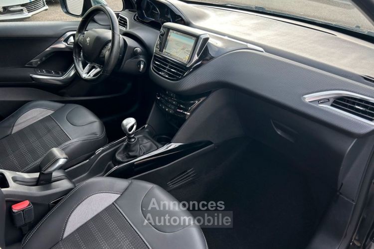 Peugeot 2008 1.6 BlueHDI 115 Cv Style Jantes Aluminium-GPS-Aide au stationnement-Park Assist - <small></small> 9.990 € <small>TTC</small> - #5