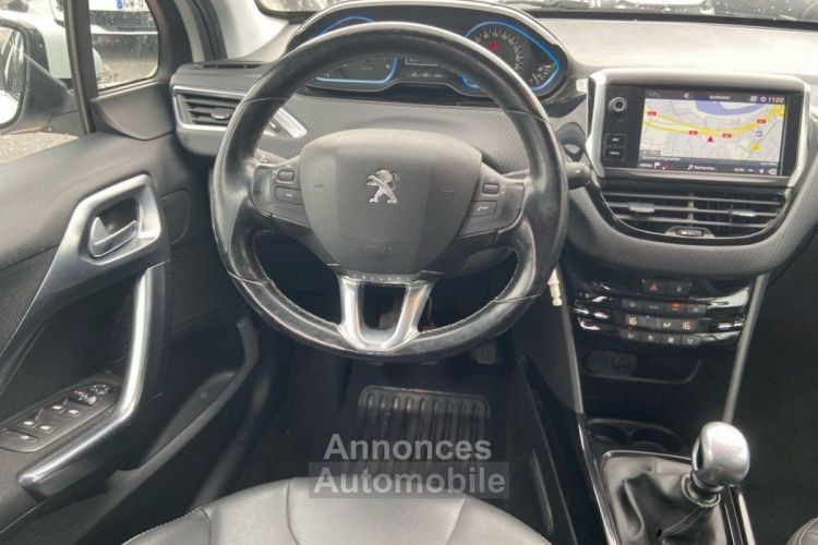 Peugeot 2008 1.6 BlueHdi 120 ALLURE CAMERA JA17 GRIP CONTROL - <small></small> 10.950 € <small>TTC</small> - #21