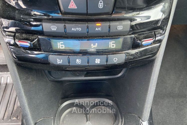 Peugeot 2008 1.6 BlueHdi 120 ALLURE CAMERA JA17 GRIP CONTROL - <small></small> 10.950 € <small>TTC</small> - #27