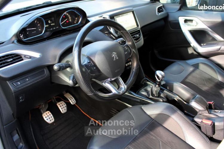 Peugeot 2008 1.6 BlueHDi 120 ch CROSSWAY S&S TOIT PANORAMIQUE APPLE CARPLAY ANDROID AUTO - <small></small> 11.990 € <small>TTC</small> - #11