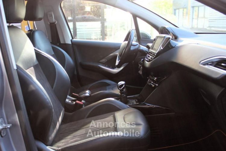 Peugeot 2008 1.6 BlueHDi 120 ch CROSSWAY S&S TOIT PANORAMIQUE APPLE CARPLAY ANDROID AUTO - <small></small> 11.990 € <small>TTC</small> - #15