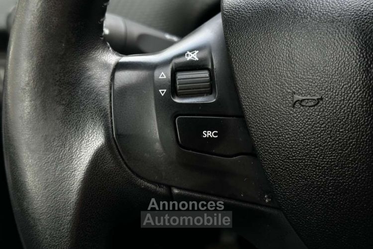 Peugeot 2008 1.6 BlueHDi Style LED-NAVI-CRUISE-PDC-CARPLAY - <small></small> 7.250 € <small>TTC</small> - #15