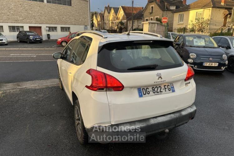 Peugeot 2008 1.6 e-HDi FAP - 92 Allure Clim + attelage - <small></small> 6.490 € <small>TTC</small> - #3