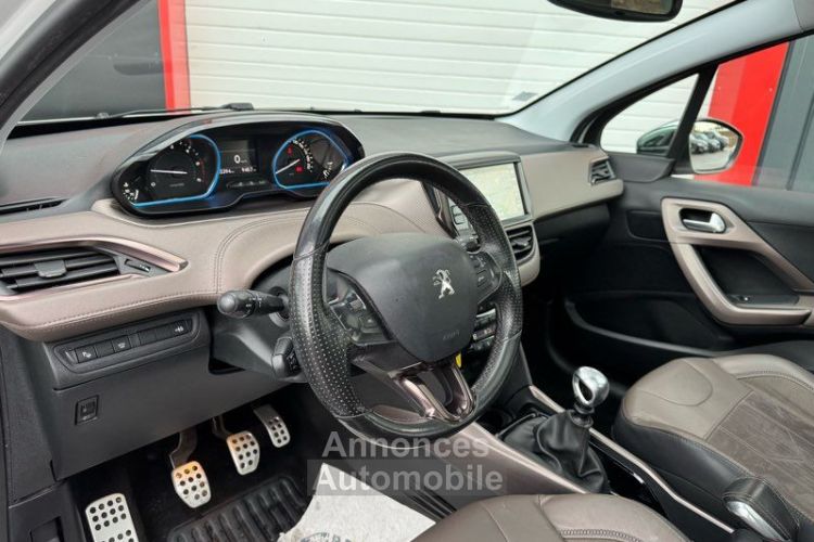 Peugeot 2008 1.6 eHDI 115cv Allure Féline SUV 4x4 suivie complète crit’air2 GPS- chrome- Park assistée toit panoramique led ambiance garantie reprise - <small></small> 7.590 € <small>TTC</small> - #3