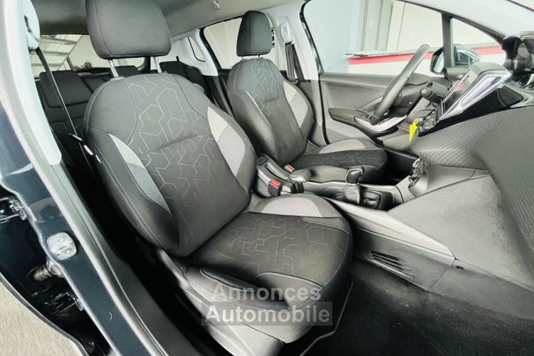 Peugeot 2008 1,6 HDI 100 STYLE ATTELAGE PACK VISIBILTÉ PARK ASSIST REGULATEUR LIMITEUR FEUX HALOGENE EXCELL - <small></small> 11.990 € <small>TTC</small> - #5