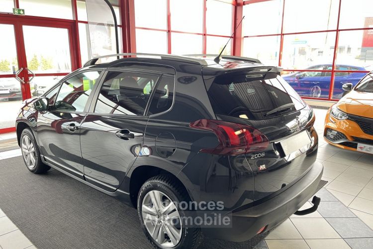 Peugeot 2008 1,6 HDI 100 STYLE ATTELAGE PACK VISIBILTÉ PARK ASSIST REGULATEUR LIMITEUR FEUX HALOGENE EXCELL - <small></small> 11.990 € <small>TTC</small> - #22