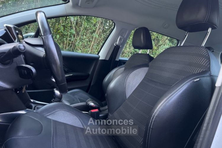 Peugeot 2008 1.6 HDI 92CH ALLURE 145.000KM GPS/ LED/ CLIM AUTO - <small></small> 7.490 € <small>TTC</small> - #11