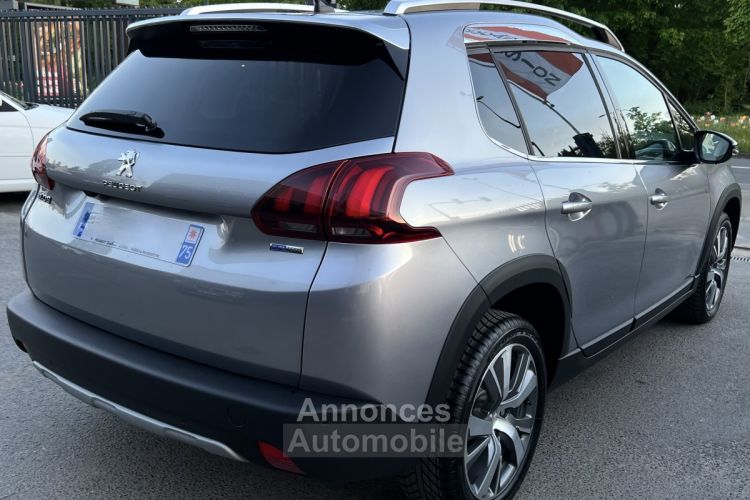 Peugeot 2008 ALLURE 1.2 110 APPLE CARPLAY & ANDROID ATTELAGE GPS REGULATEUR CRIT AIR 1 Garantie 1 an - <small></small> 9.970 € <small>TTC</small> - #3