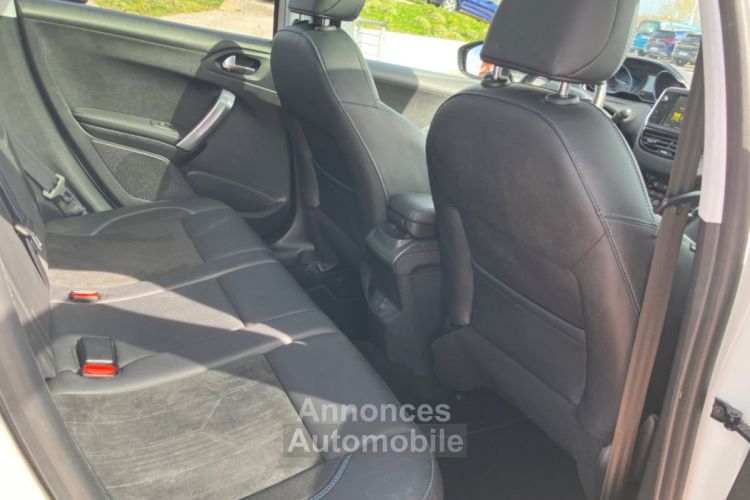 Peugeot 2008 BlueHDi 100 BV6 CROSSWAY GPS Toit Pano Caméra - <small></small> 13.980 € <small>TTC</small> - #15