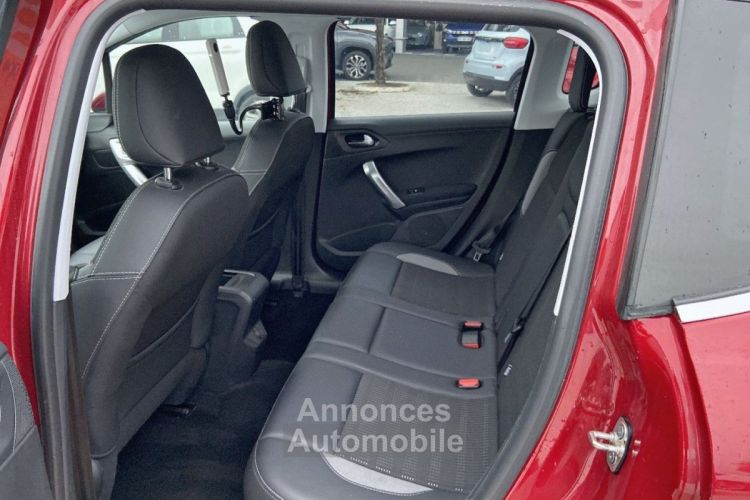 Peugeot 2008 BlueHDi 120 EAT6 ALLURE GPS Caméra JA 17 - <small></small> 16.450 € <small>TTC</small> - #14