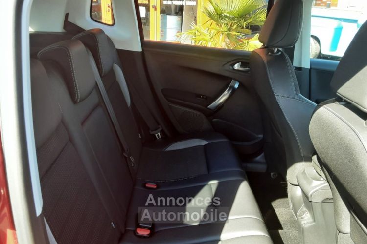 Peugeot 2008 BlueHDi 120ch SetS EAT6 Allure Business - <small></small> 14.490 € <small>TTC</small> - #11