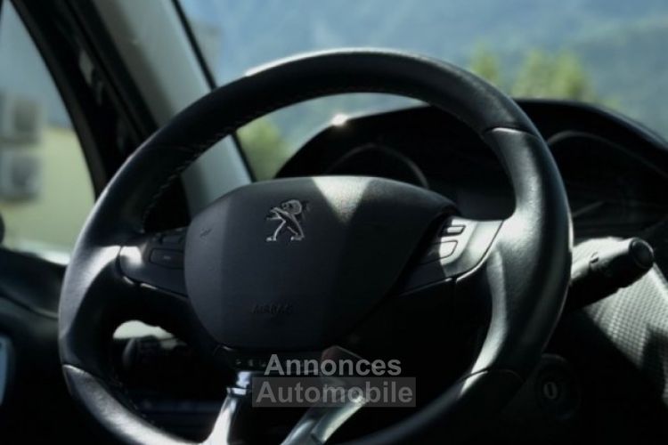 Peugeot 2008 BUSINESS PEUGOET 1.2 PTEC BUSINESS ALLURE - <small></small> 13.990 € <small>TTC</small> - #9