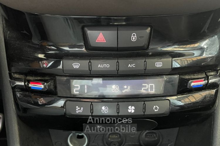 Peugeot 2008 FÉLINE CUIVRE 115 ch 1.6 e-HDi TOIT PANO ATTELAGE - <small></small> 8.990 € <small>TTC</small> - #21