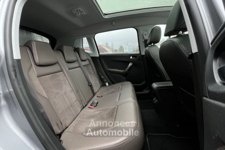 Peugeot 2008 FELINE CUIVRE 1.6 E HDI 92 1ERE MAIN TOIT PANO GPS TACTILE CRIT AIR 2 - GARANTIE 1 AN - <small></small> 6.770 € <small>TTC</small> - #15