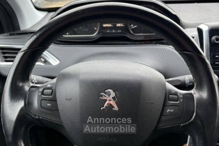 Peugeot 2008 GENERATION-I 1.2 110 ACTIVE - <small></small> 8.989 € <small>TTC</small> - #18