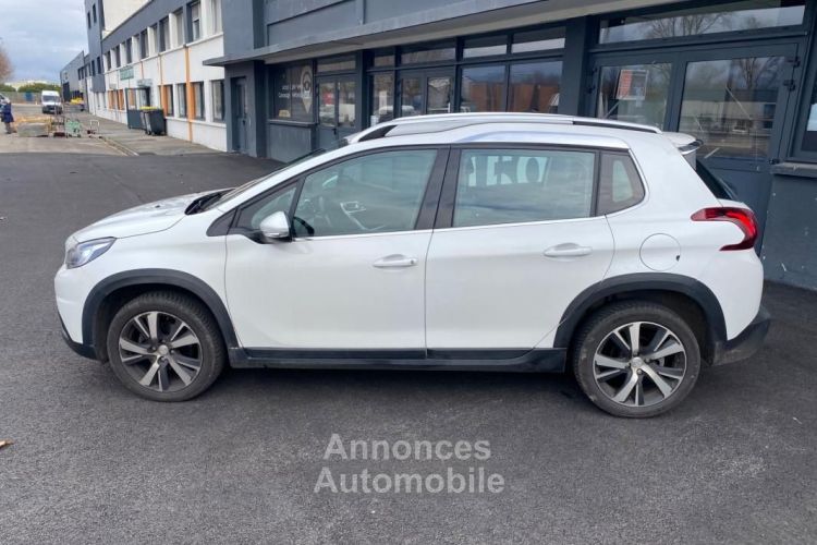 Peugeot 2008 GENERATION-I 1.2 110 ALLURE - <small></small> 9.990 € <small>TTC</small> - #2