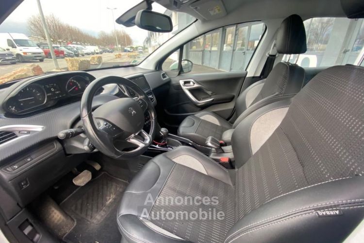 Peugeot 2008 GENERATION-I 1.2 110 ALLURE - <small></small> 9.990 € <small>TTC</small> - #9