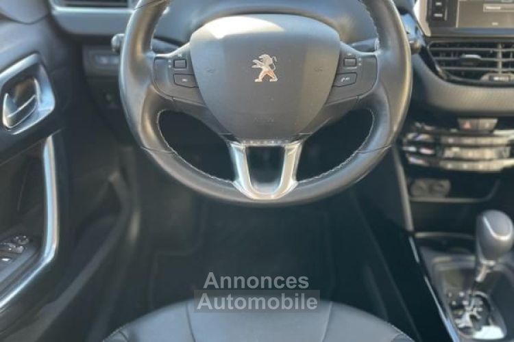 Peugeot 2008 GENERATION-I 1.2 PURETECH 110 ALLURE EAT BVA START-STOP - <small></small> 11.490 € <small>TTC</small> - #15