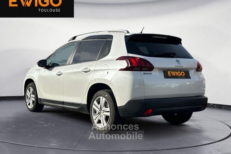 Peugeot 2008 GENERATION-I 1.2 PURETECH 110 CH STYLE - <small></small> 9.490 € <small>TTC</small> - #3