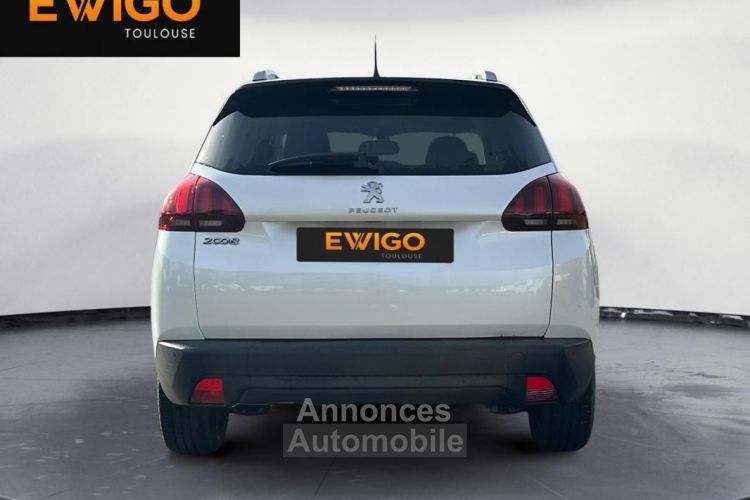 Peugeot 2008 GENERATION-I 1.2 PURETECH 110 CH STYLE - <small></small> 9.490 € <small>TTC</small> - #4