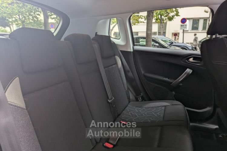 Peugeot 2008 GENERATION-I 1.2 PURETECH 110 STYLE START-STOP - <small></small> 10.490 € <small>TTC</small> - #11