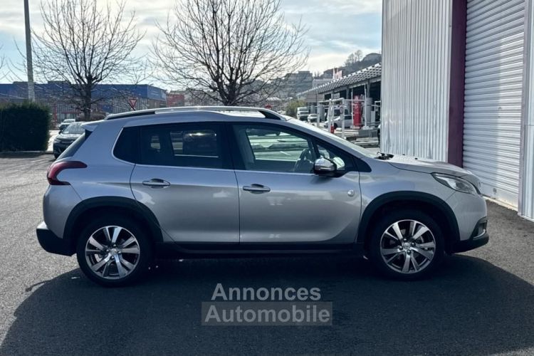 Peugeot 2008 GENERATION-I 1.2 PURETECH 110CH ALLURE 1ERE MAIN- SELLERIE CUIR-ALCANTARA ATTELAGE - <small></small> 10.970 € <small>TTC</small> - #9