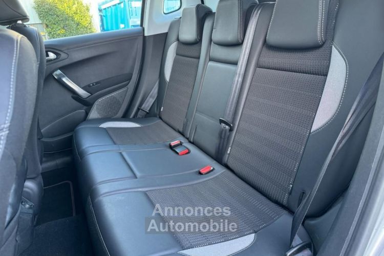 Peugeot 2008 GENERATION-I 1.2 PURETECH 110CH ALLURE S&S COURROIE NEUVE - <small></small> 9.490 € <small>TTC</small> - #15