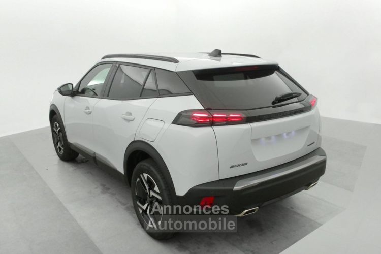 Peugeot 2008 Hybrid 136 e-DCS6 Allure - <small></small> 28.298 € <small>TTC</small> - #4