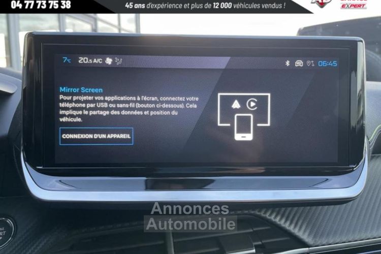 Peugeot 2008 Hybrid 136 e-DCS6 GT + Toit ouvrant panoramique + Caméra 360°+ Navigation - <small></small> 28.990 € <small>TTC</small> - #21