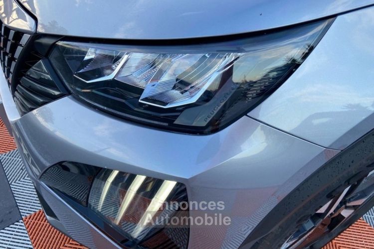 Peugeot 2008 II (2) 1.2 Hybrid 136 ALLURE Caméra SC - <small></small> 27.980 € <small>TTC</small> - #9