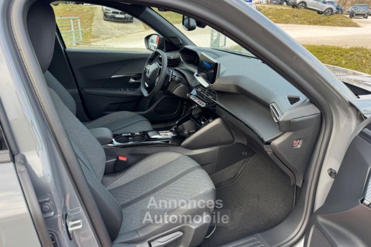 Peugeot 2008 II (2) 1.2 Hybrid 136 ALLURE PACK VISION & NAVIGATION & ACCES - <small></small> 28.750 € <small>TTC</small> - #27