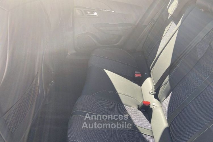 Peugeot 2008 II (2) 1.2 Hybrid 136 GT e-DCS6 GPS Caméra 360° - <small></small> 30.750 € <small>TTC</small> - #14