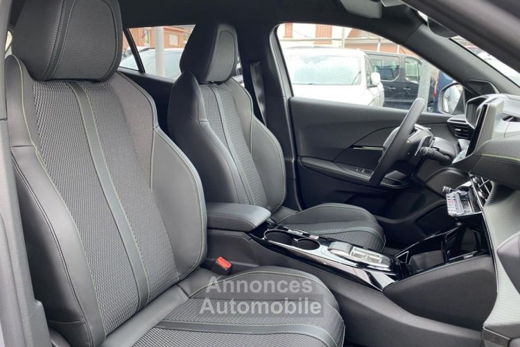 Peugeot 2008 II (2) 1.2 Hybrid 136 GT E-DCS6 Pack Vision et Navigation et Drive Assist Plus - <small></small> 27.890 € <small></small> - #7