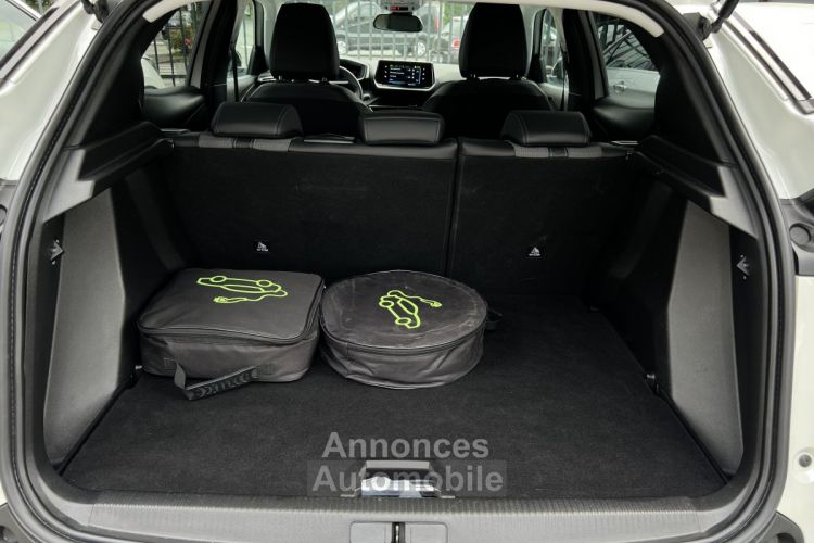 Peugeot 2008 II E-2008 ELECTRIQUE 50 KWH ALLURE PACK 136 Cv 1ERE MAIN APPLE & ANDROID Garantie 1 an - <small></small> 19.970 € <small>TTC</small> - #18