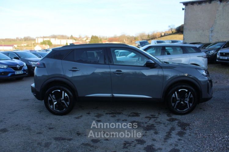 Peugeot 2008 PHASE 4 ALLURE HYBRIDE 136 CV GPS 3D CAMÉRA FULL LED USB JA 17 I-COKPIT BOITE AUTO DSC-6 - <small></small> 25.990 € <small>TTC</small> - #5