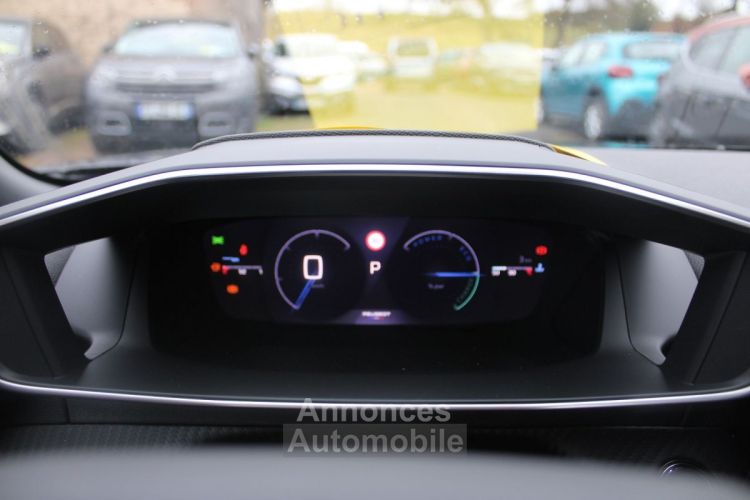 Peugeot 2008 PHASE 4 HYBRIDE 136 CV GT GPS 3D CAMÉRA 360° RE JA 17 FULL LED I-COKPIT BOITE AUTO DCS-6 - <small></small> 28.580 € <small>TTC</small> - #12