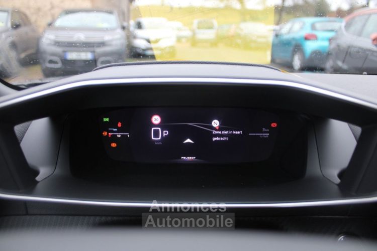 Peugeot 2008 PHASE 4 HYBRIDE 136 CV GT GPS 3D CAMÉRA 360° RE JA 17 FULL LED I-COKPIT BOITE AUTO DCS-6 - <small></small> 28.580 € <small>TTC</small> - #13