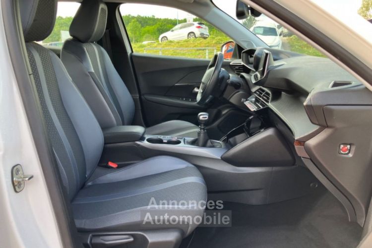 Peugeot 2008 PureTech 130 BV6 ALLURE PACK Caméra ADML - <small></small> 15.450 € <small>TTC</small> - #14