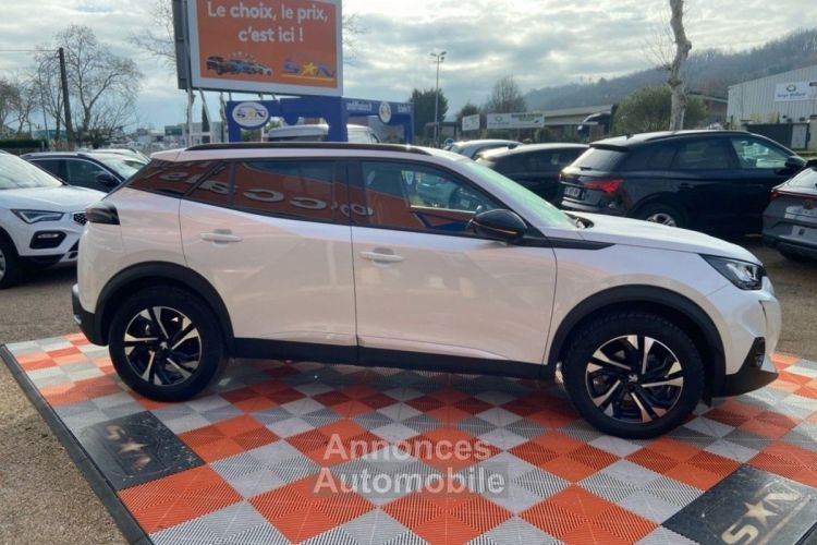 Peugeot 2008 PureTech 130 EAT8 ALLURE PACK GPS 10 Caméra - <small></small> 23.980 € <small>TTC</small> - #10