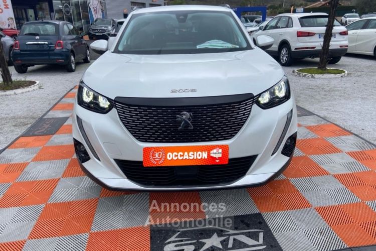 Peugeot 2008 PureTech 130 EAT8 ROADTRIP GPS 10 ADML 1°Main - <small></small> 22.980 € <small>TTC</small> - #2