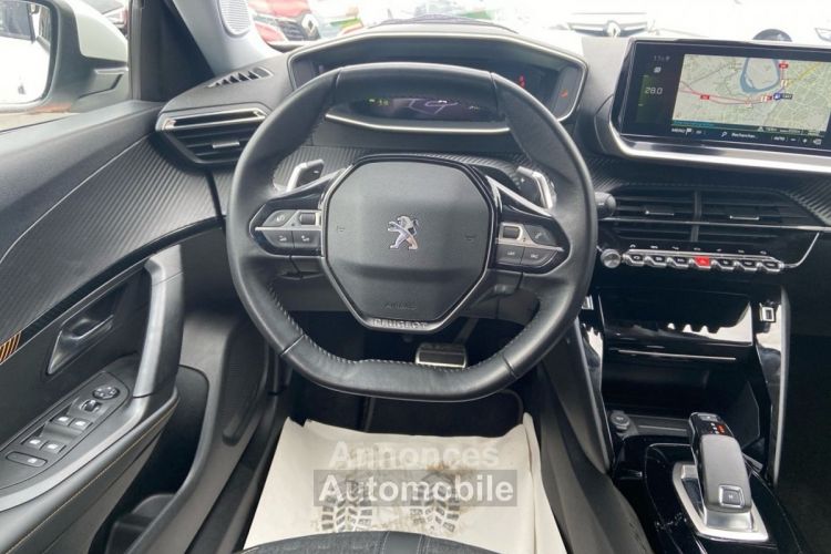 Peugeot 2008 PureTech 130 EAT8 ROADTRIP GPS 10 ADML 1°Main - <small></small> 22.980 € <small>TTC</small> - #21